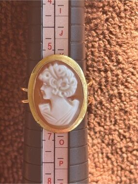 Vintage Cameo Ring
